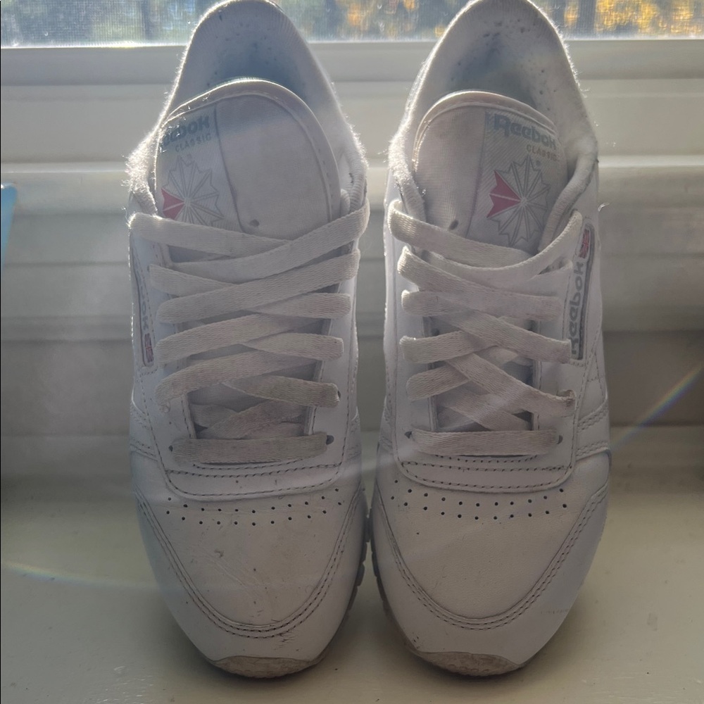 Reebok classic white leather sneaker